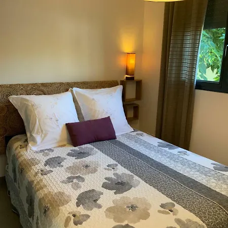 Le Clos Du Pontet 4* Orliénas