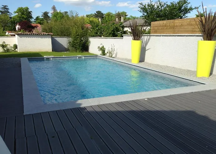 Le Clos Du Pontet 4*
