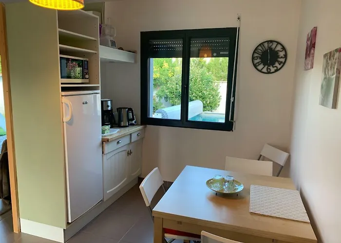 Le Clos Du Pontet Bed & Breakfast